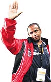 CANI SIKKIN Ligdeki kt sonular Beikta Teknik Direktr Jean Tiganann ban artmaya balad.