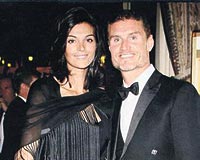 Burcu Esmersoy gibi TV sunucusu olan Karen Minier, Red Bull pilotu David Coulthardla evlenecek.
