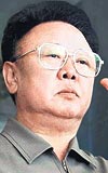 ABD KARITLARI DA SIRT EVRD Kuzey Kore lideri Kim Jong Ile ABD kartlar da yz vermiyor. ran Nkleer silah kullanmna karyz, Venezella ise Doaya verdii zarar knyoruz dedi.