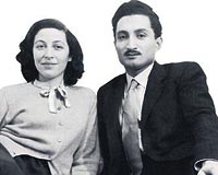 Yıllara meydan okuyan Rahşan-Bülent Ecevit aşkı Robert Kolejinde başladı. 60 yıl hayatlarının her dönemini omuz omuza geçiren çifti ancak ölüm ayırabildi.