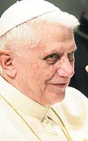 Papa Benedict prezervatif konusunda liberal dncelere sahip.