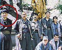 JANDARMAYA GTT... Baba Sleyman Soan (yanda) 3 yldr PKK kampnda olan olunu kurtarmas iin jandarma komutanna gitti. 