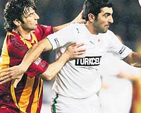 Fenerbahe ve Trabzonu yenen Bursa, Beikta mandaki gibi ilk gol buldu. Ancak yine skoru koruyamad. Ve nndeki sonula yenildi.