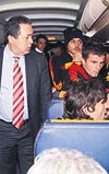 Galatasaray kafilesinin ua Kayseri dn byk bir tehlike atlatmt...