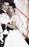 Hasan Akkaya ile 5 yl nce evlenen Glden Akkaya, einin 1993ten beri tarikatla balants olduunu syledi.