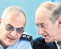 Dan Halutz - Ehud Olmert
