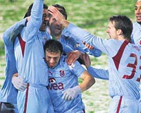 Trabzon, 5. kupa manda 2. galibiyetini elde etti. Bordo-mavili ekip kupadaki yenilmezliini srdrd.