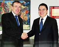 Devlet Bakan ve Bamzakereci Ali Babacan Brkselde ABnin enerjiden sorumlu komiseri Andris Piebalgs ile ikili bir grme yapt.