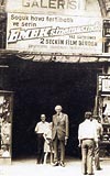 John Bennett, 1920lerde istihbarat karargh olarak kulland, sonralar sinema olan binann nnde (Fotoraf: Nezih Uzel).