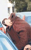 GÖZALTINDAKİLER BIRAKILDI Kafkasın kaybolmasıyla ilgili gözaltına alınan bir kişi (Fotoğraf Yeni Düzen gazetesinden alınmıştır).