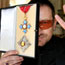 U2'nun solisti Bono artık şövalye