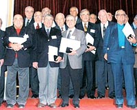 Galatasaray�da yar�m as�rl�k ��narlara �d�l