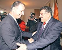 �srail: Suriye i�in arabulucu olun