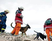 T�rk kurtarma ekipleri Bem'de kahraman oldu