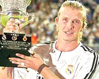 Real Madrid Beckham'�, Chelsea d�nyalar� ald�!