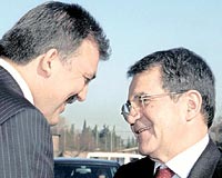 AB Ba�kan� T�rkiye'den 'dost�a' gitti