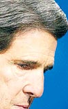 Gazeteci g�z�yle: Kerry farkl�