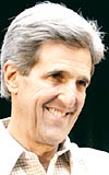 Demokratlar adayn belirledi 'gibi': John F. Kerry
