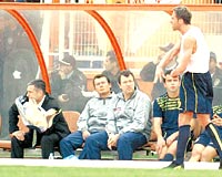 Tomas oyundan al�n�nca ��ld�rd�