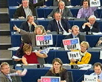 Parlamento'dan Türkiye'ye evet