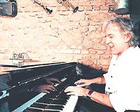 A�k�n Arsunan ve grubu Ni�'te