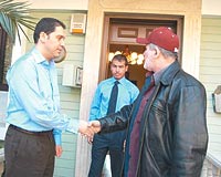 Etilerdeki kanl� kavgan�n i�inde oldu�u iddia edilen Nedim Ke�eli, sabaha kadar Organize �ubede ifade verdikten sonra Sava� Ayla annesinin evinde konu�tu.