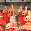 Sekiz Shaolin rahibi Glben Ergen iin in'den geldi