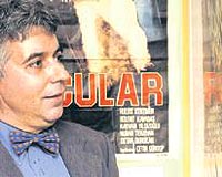 Evinin her k��esi Filiz Ak�n'la kapl�