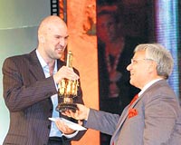 10 bin 1 ki�i izlerse 'T�rev' k�r edecek