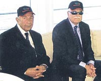 Yce (solda) G.Saray Disiplin Kurulu Bakanyd.