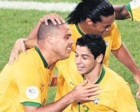 �kinci turda y�ld�z sava�lar� ya�an�yor