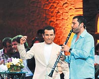 Sar� S�cak m�zi�e doyuracak