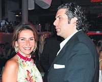 Yeni a�k�n ilk foto�raf�...