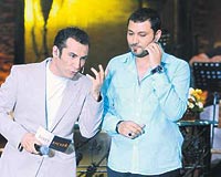 Sar� S�cak'tan a�k t�n�lar� y�kselecek