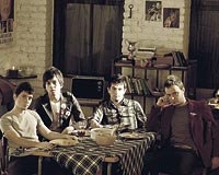 Hasretiyle �ld�ren 'Seksend�rt'ten konser