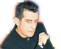 Deniz Okan'la ne mi yapt�?