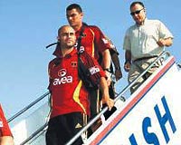 Gerets�in af ��kard��� Hasan �a� son g�nlerdeki durgunlu�unu �zmir yolculu�unda da s�rd�rd�. S�rekli m�zik dinleyen Hasan, bilindik ne�esinden bir s�redir uzak...