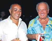 Ahmet Bayer (solda), Ali enle birlikte dalmaya gitmiti.
