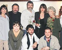 Birbirinden ayr� d��en insanlar�n farkl� �yk�leri