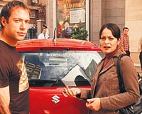 Beyaz Gelincik'te a�k trafi�i fena kar���yor