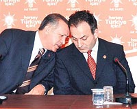 Erdoan l Sosyal ler Tekilat toplantsnda milletvekili Ayva ile sohbet etti.