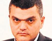  TAR�H��LER YOLUN YARISINI ALDI B�LE.... Ermeni tarih�i Ara Sarafyan Tarih Kurumu Ba�kan� Prof. Yusuf Hala�o�lu ile y�zy�ll�k soruna yeni bir a��l�m getirdi.