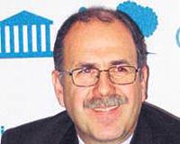 Duayen mimarlar 'politikalar�n�' tart��t�