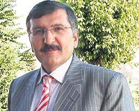 Ba�kan Ayd�n: Evimde �l�r�m sen kar��ma diyorlar