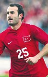Geen sezon Ligde gol kral olan Gkhan nal, bu performansyla Galatasarayn gndeminde.