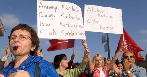 Vakit'in nnde zmez protestosu