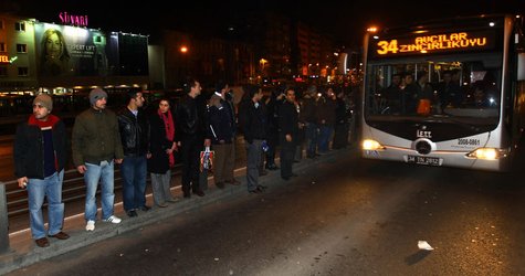 Arzalanan metrobs trafii fel etti